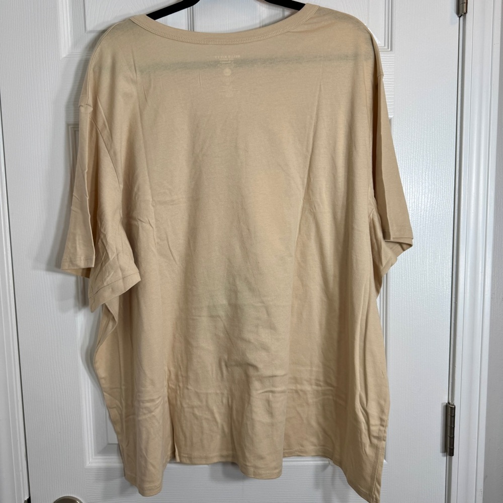NWT. Sanrio Hello Kitty and Friends graphic t-shirt 3X. - Picture 11 of 13